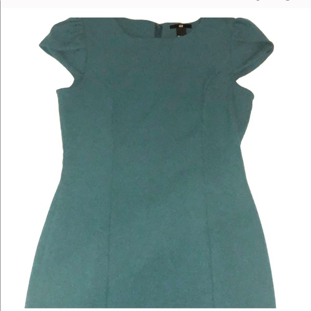 Gorgeous knee length emerald green dress